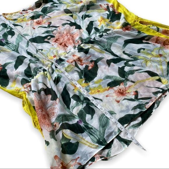 Woven Hearts Ivory Floral Batwing Sleeve Beach Tunic | One Size Fits Most - Picture 13 of 16